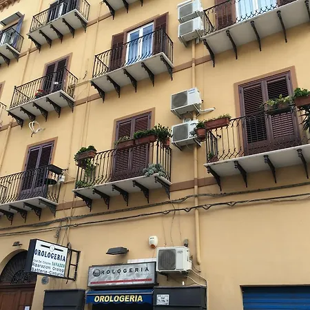 Room&breakfast Zero 4*